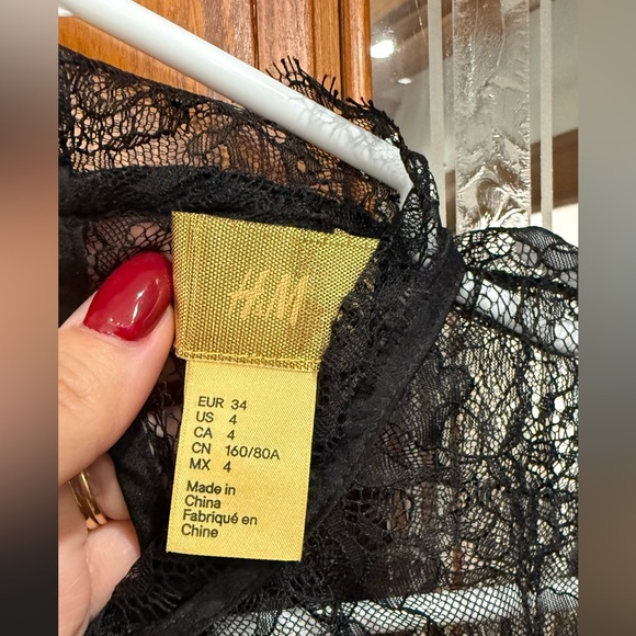 H&M Black Lace Blouse | Sheer Long Sleeve Top | Elegant & Versatile Small US 4 - Picture 5 of 9